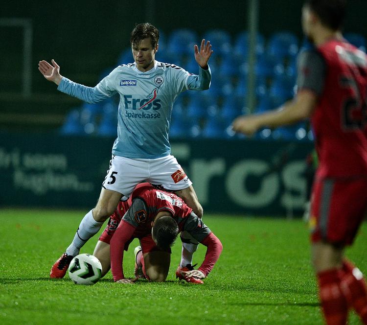 Kees Luijckx havde forlænget sin kontrakt med Sønderjyske inden aftenens ridetur på FC Nordsjælland.  