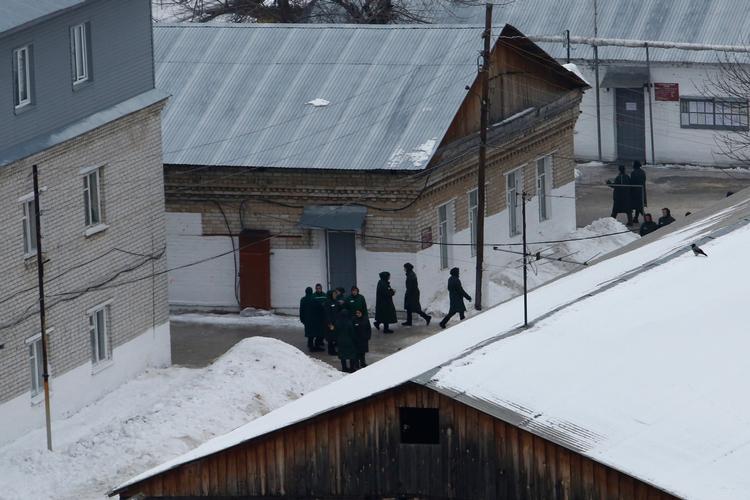 Nogle sammenligner Ruslands fængselssystem med det berygtede sovjetiske Gulag. Her  et kvindefængsel uden for Nisjnij Novgorod, hvor en af Ruslands mest berømte fanger, Pussy Riot-aktivisten Marija Aljokhina, sad fra august til december 2013. Arkivfoto: Denis Tyrin/AP 