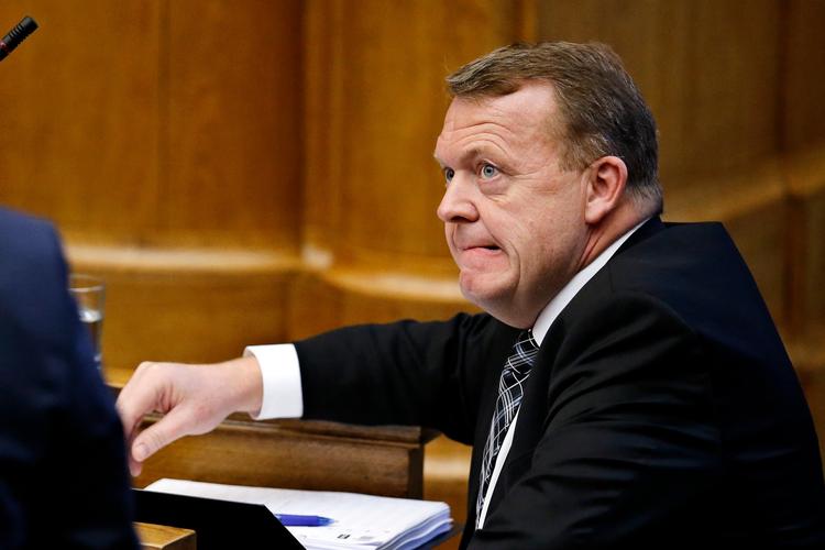 Lars Løkke Rasmussen er forundret over kritikken fra den grønlandske udenrigsminister, der mener, at den danske regering opfører sig arrogant.  