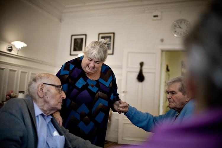 KVALITET. Arkivfoto fra plejehjemmet Lotte, hvor nuværende ældreminister  Thyra Frank var plejehjemsleder. Herfra startede hun en debat om kulturen på danske plejehjem.  
