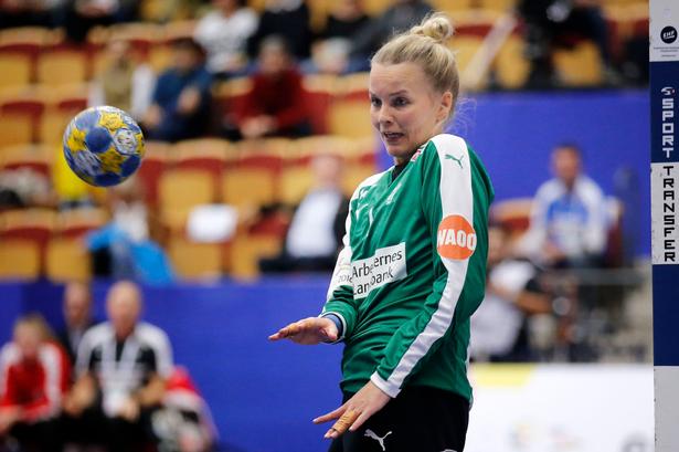 Sandra Toft redder - igen. 