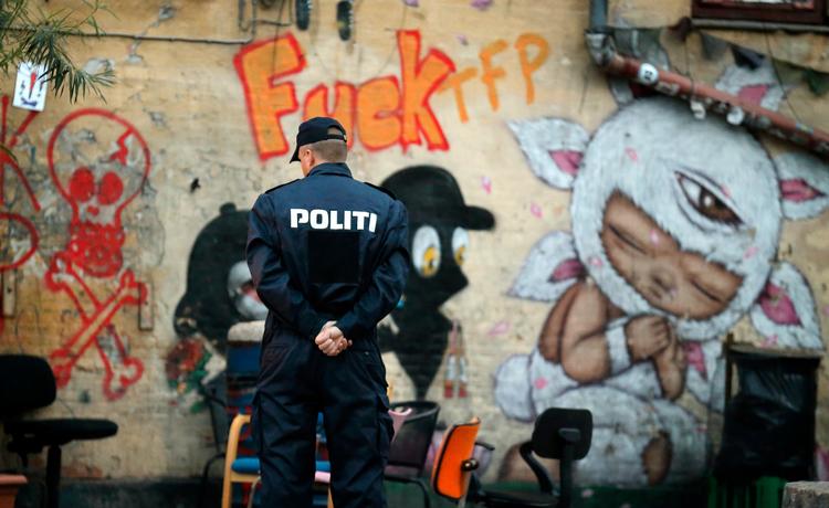 Politiet sætter overvågningskameraer op på Christiania