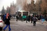 Den ødelagte bus efter lørdagens bombeangreb i Kaysari i Tyrkiet. Foto: AP.
 