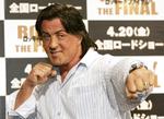 Sylvester Stallone poserer kameravant for fotograferne på billedet her fra 2007. Nu er skuespilleren smigret over interesse fra USA's kommende præsident Trump. Foto: AP/Vincent Thian
 