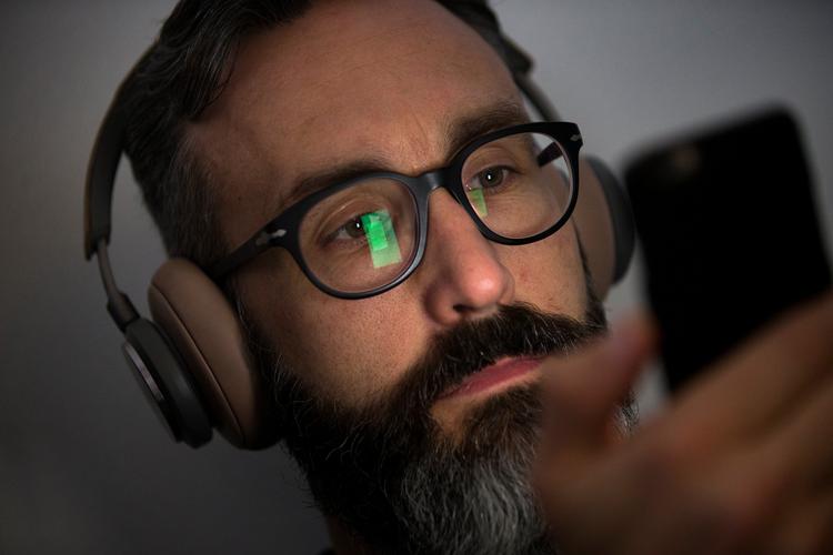 Hallooo På arbejde med mobiltelefonen