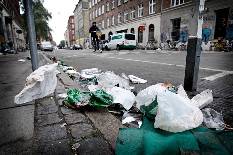 Mængden af affald fra Distortion-festerne på Vester- og Nørrebro voksede fra 48 ton i 2015 til 53 i 2016.  