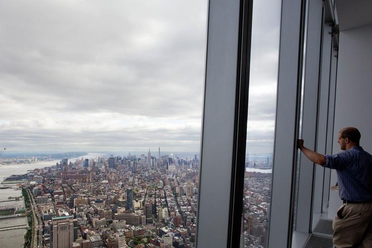 Turister i rekordtal strømmer til New York. Væksten ventes at fortsætte næste år. Her udsigten fra One World Trade Center. 