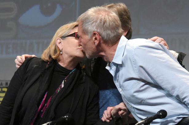 Og her genforenes hun med Harrison Ford i forbindelse med premieren på 'Star Wars: The Force Awakens' i 2015.  