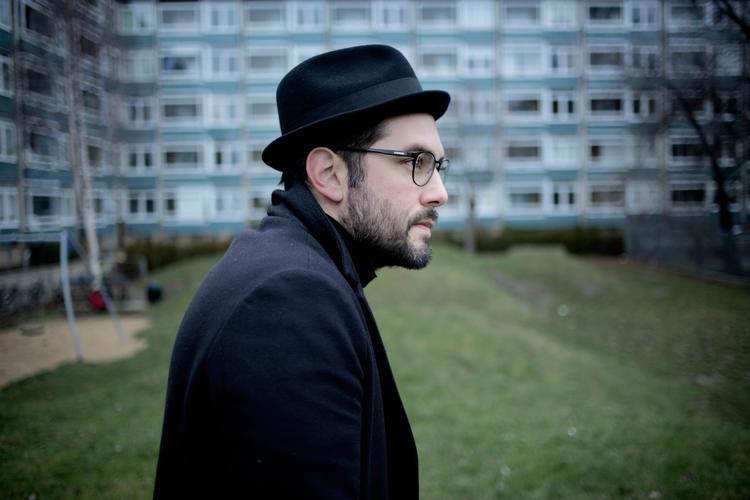 Vladimir Tomic fotograferet på en plads på Frederikssundsvej nær stedet, hvor han selv bor, og som han nævner i sin kronik. 