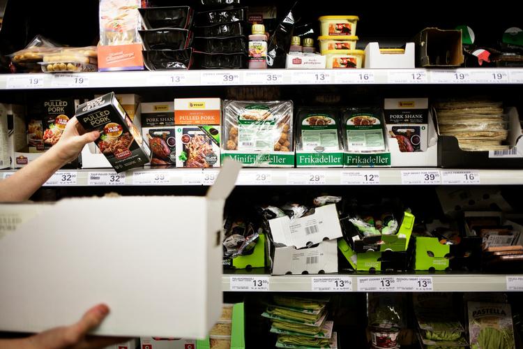 Færdigsnittede salater og andre former for convenience food topper nu i alle supermarkeder. 