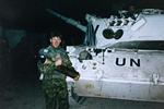 Tidligere soldat Jakob Hansen står frem og fortæller hans version af historien om Operation Bøllebank i 1994, hvor han var soldat. 
