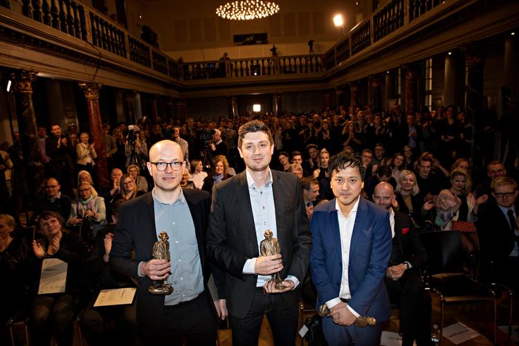 Chris Kjær Jessen, Michael Lund og Lars Nørgaard Pedersen er årets modtagere af Danmarks mest prestigefyldte journalistiske pris, Cavlingprisen. 