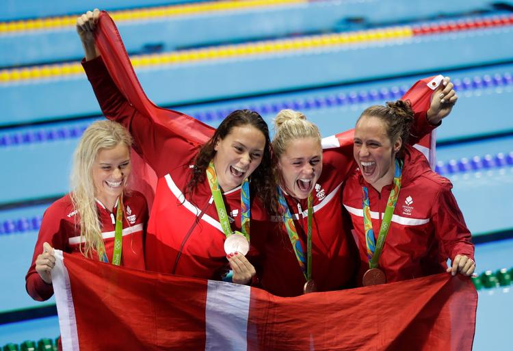 Med bronzemedaljen i holdmedley fik Pernille Blume, Mie Ø. Nielsen, Jeanette Ottesen og Rikke Møller Pedersen sat et effektfuldt punktum for OL. 