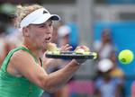 Caroline Wozniacki sikrede sig tidligt tirsdag billetten til 2. runde i Grand Slam-turneringen Australian Open i Melbourne. 