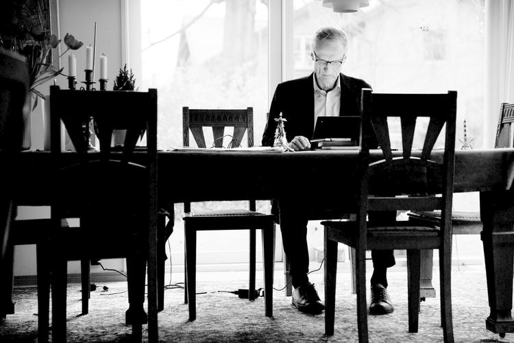 Bertel Haarder har både prøvet perioder i Folketinget med høj og lav tillid til politikerne 