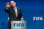 Fifa-præsidentens forslag om VM-slutrunder med 48 hold blev enstemmigt vedtaget. Det demokratiske grundlag er fodboldverdenen nødt til at stå ved. 