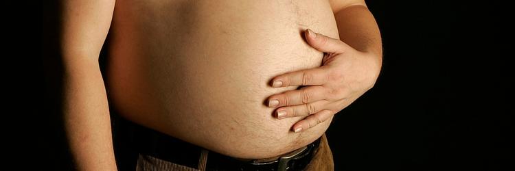 Maveproblemer. Mange danskere arbejder på at tabe vægten.  