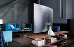 Samsungs nye fjernsyn er pæne både forfra og bagfra og behøver derfor ikke stå op ad en væg. Det er en tendens, som også Sony og LG er hoppet med på. 