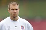 Holger Badstuber  har overvundet den fjerde alvorlige skade på lige så mange år og skal nu efter planen have masser af spilletid i Schalke. 