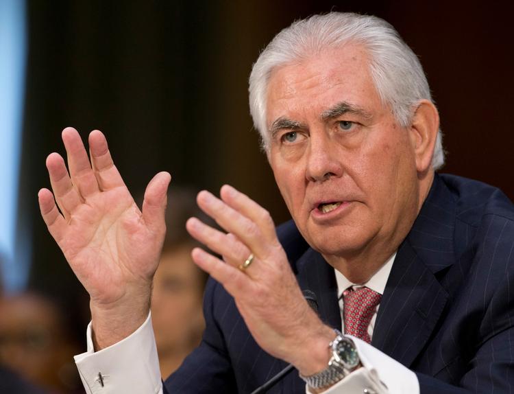 USAs kommende udenrigsminister Rex Tillerson vil hindre Kina adgang til de kunstige øer og militærbaser som landet har anlagt i Det Sydkinesiske Hav. 
