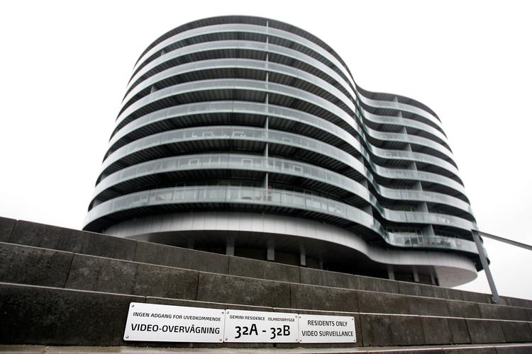 Gemini-blokken på Islands Brygge er 12 år gammel. Det er en af de ejendomme, der officielt ikke har mange beboere. Lidt over en tredjedel af lejlighederne har ingen beboere tilmeldt. 