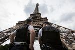 Eiffeltårnet i Paris holder lukket i morgen lørdag af frygt for mulige uroligheder i byen 