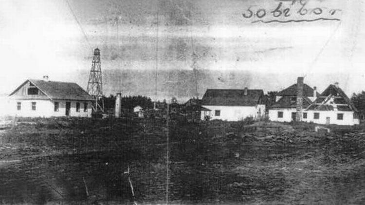 Sobibor var en nazitysk udryddelseslejr nær floden Bug i det tyskbesatte Polen. I alt antages 250.000 jøder at være myrdet i lejren. Foto fra Holocaust Education & Archive Research Team 