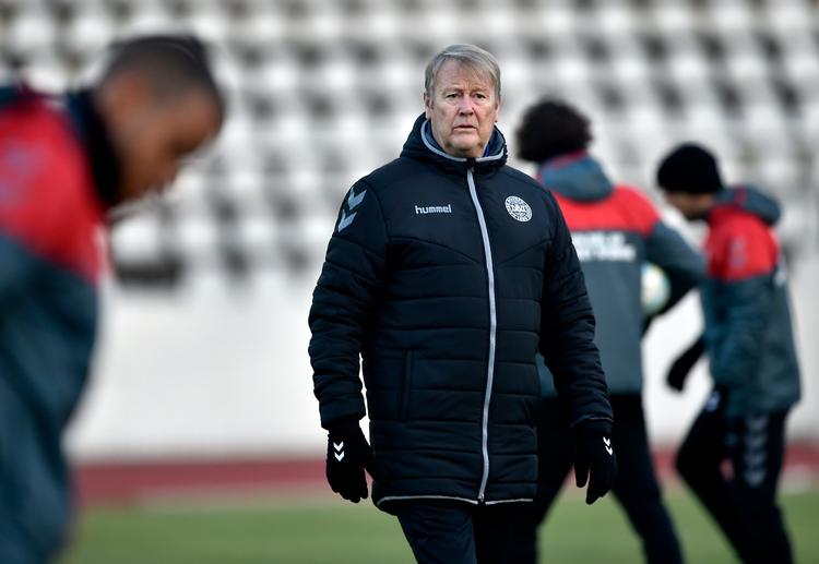 Landstræner Åge Hareide vil have optimale betingelser før VM-kampen mod Rumænien 26. marts. 
