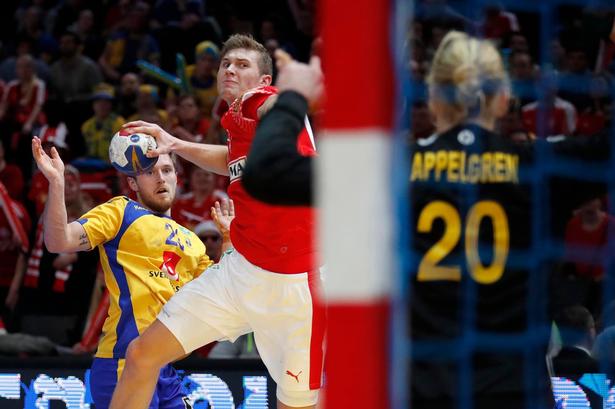 Danmarks Magnus Landin med Sveriges Albin Lagergren og Mikael Appelgren. 