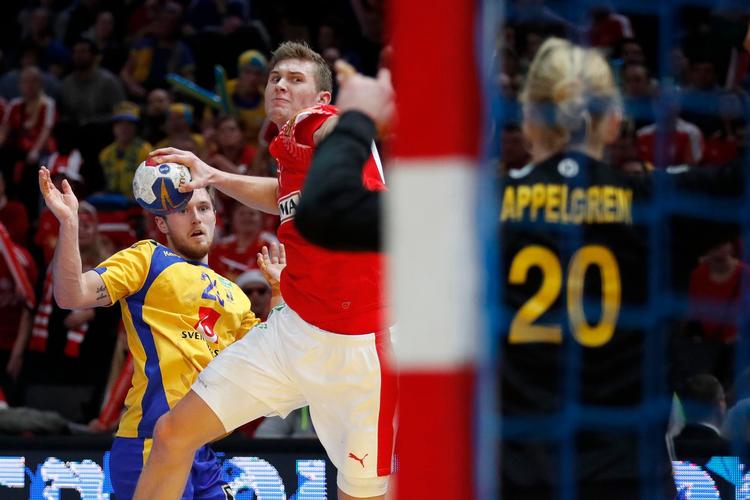 Danmarks Magnus Landin med Sveriges Albin Lagergren og Mikael Appelgren. 