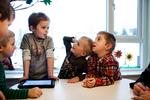 I Egedal leger og lærer børnene fra vuggestuen til folkeskolen med tabletcomputere.  Arkivfoto Ditte Valente