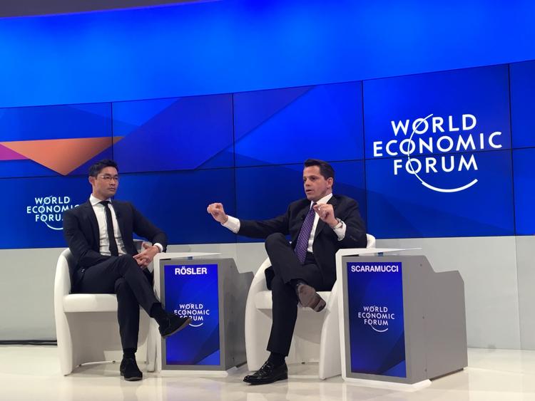 Wall Street. Trumps nye kommunikationsdirektør, Anthony Scaramucci er en sleben finansmand fra Wall Street med erfaring fra blandt andet det årlige verdensøkonomiske topmøde i Davos, Schweiz. 