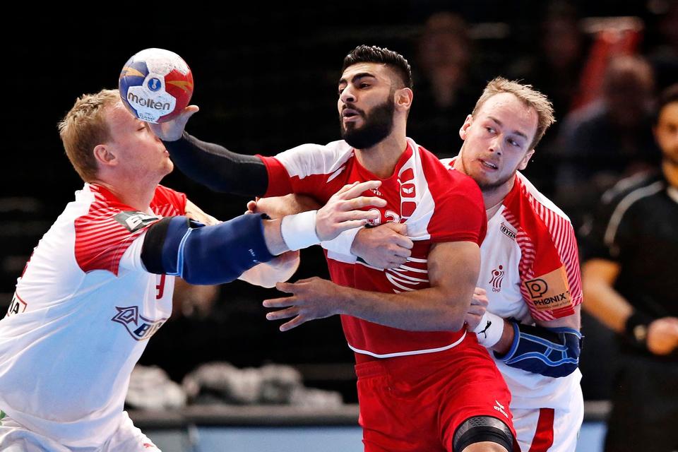 Rene Toft Hansen og Henrik Toft Hansen med Bahrains Mohamed Habib Hasan. Foto: Jens Dresling 