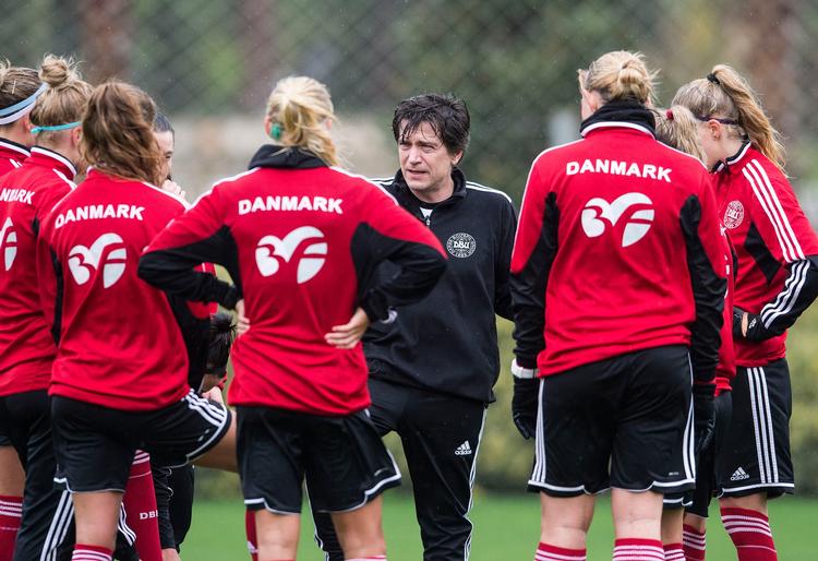 Nils Nielsen har en klar fornemmelse af, at hans landshold er ved det finde det høje niveau, der har været eftersøg i de seneste kampe. 