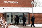Politiskolen i Brøndby får en aflægger i Jylland. Men hvor? Det strides politikerne om. Nu skal de forsøge at blive enige ved et møde på Christiansborg. 