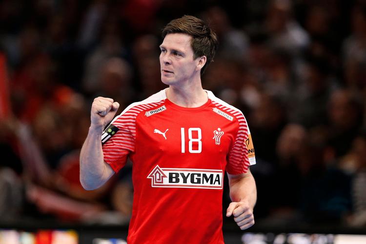 12 mål på 12 forsøg. Det hører til sjældenhederne, men det var præcis, hvad fløjspilleren Hans Lindberg magtede. Og således blev han matchvinder i 26-25-sejren over Polen i Århus. 