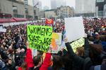 Også i Montreal  i Canada kunne man høre demonstranters kampråb om solidaritet, medmenneskelighed og lige rettigheder til alle.
 