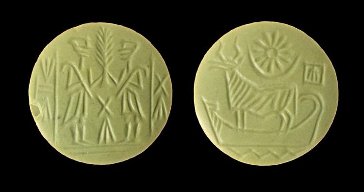 Et dobbeltsidet stempelsegl af halvædelstenen jaspis, var et af fundene. 

 