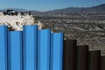 Hegn på grænsen mellem USA og Mexico. (AP Photo/Christian Torres) 