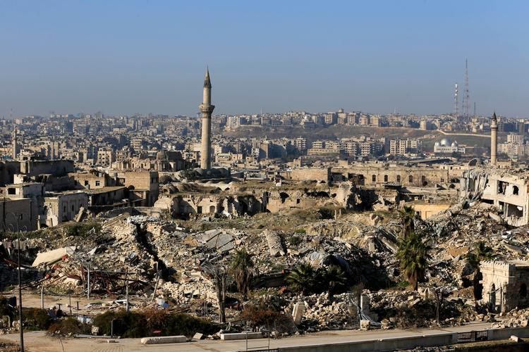 Ødelæggelserne i den regeringskontrollerede by Aleppo er omfattende, men den seneste tid er tusinder af fordrevne vendt tilbage til byen.  