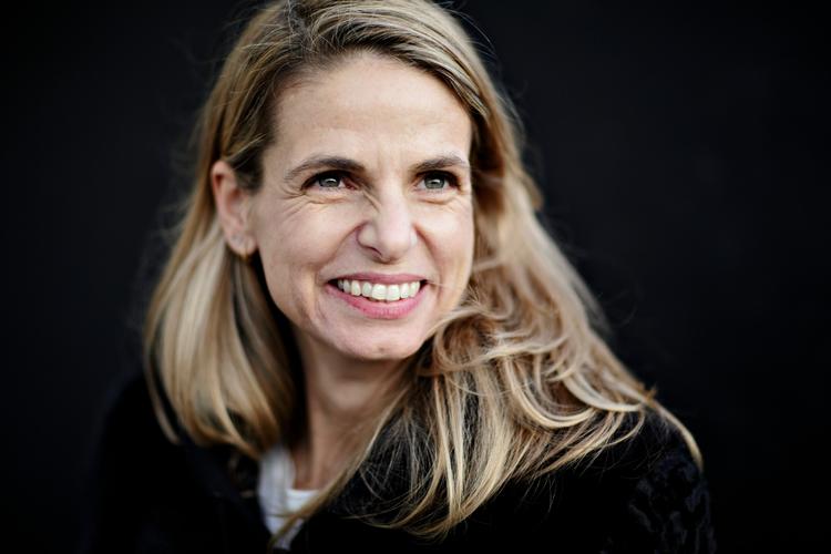 Dansk mode kommer til at fylde endnu mere i Camilla Franks garderobe, efter hun er blevet direktør for den københavnske modeuge. 