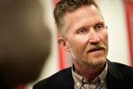 Jeg giver ikke meget for en dopingkommissær, der hævder, at han har kendskab til en række ryttere, som har snydt, siger Brian Holm. 