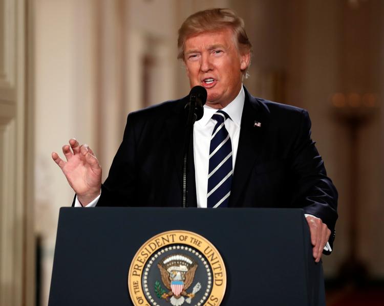 Donald Trump prøver at sikre sig indflydelse over den amerikanske højesteret mange år ud i fremtiden. 