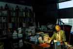 Erland Kolding Nielsen, tidligere direktør for Det Kongelige Bibliotek, afgik for nyligt ved døden. Jes Stein Pedersen mindes bogentusiasterne Finn Holten Hansen og Erland Kolding Nielsen.   