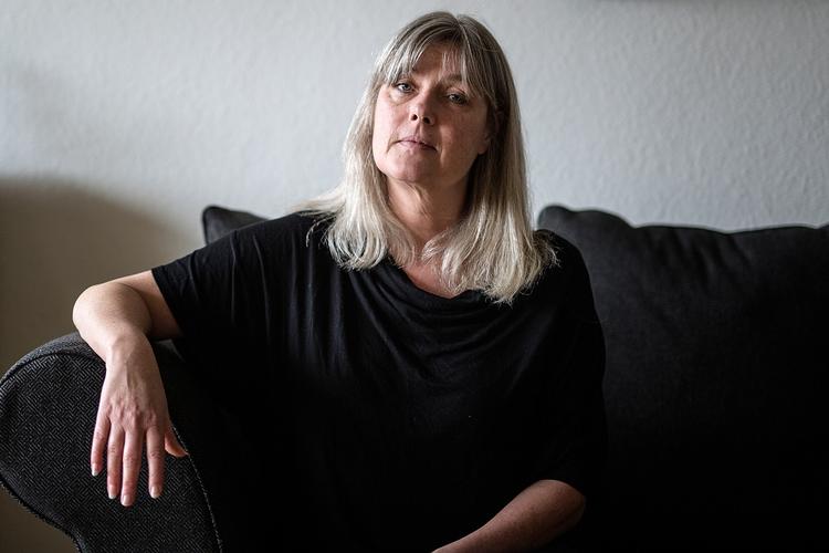 Pia Engmann er en af de 15.000 borgere i ressourceforløb. Hun venter nu på en arbejdsprøvning i maj, der skal afgøre, om hun kan få tilkendt en førtidspension. 