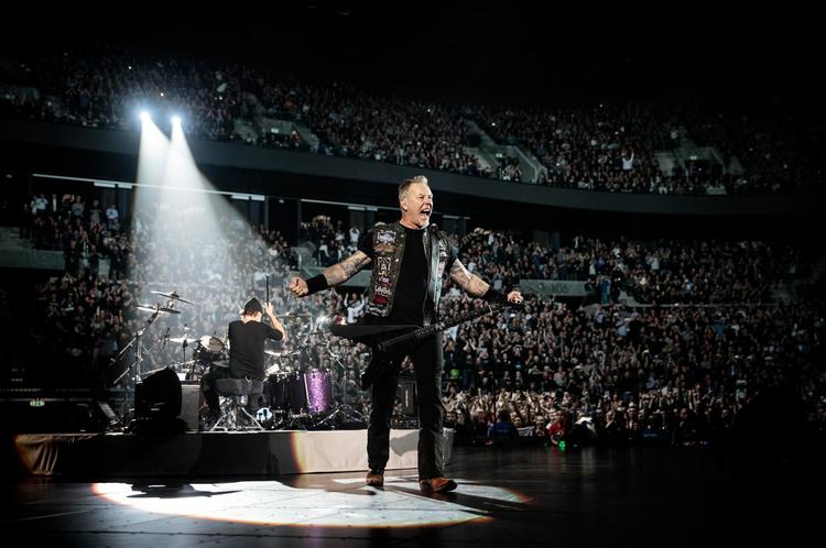 I aften vender Metallica tilbage på scenen i Royal Arena og forsanger James Hetfields stemme har forhåbentlig fået det bedre. 