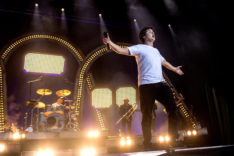 Lukas Graham, der er nomineret til tre Grammy-statuetter, skal optræde til prisuddelingen i Los Angeles 12. februar.  