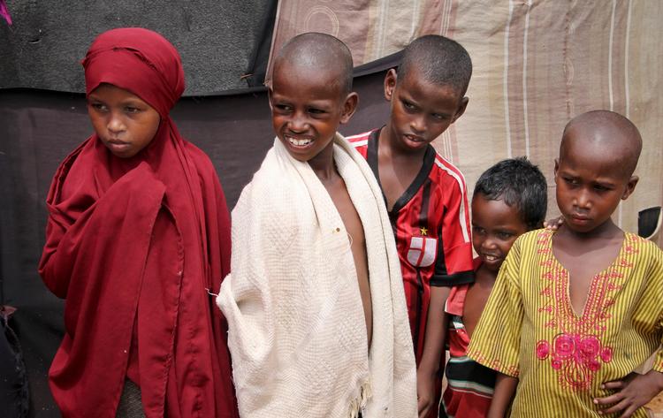 Børnene her kommer fra Somalia, ligesom de fleste andre i Dadaab-lejren. 