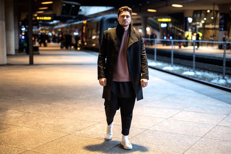 Håndboldspilleren Jesper Meinby modtog et skattesmæk på cirka 80.000 kroner på trods af, at han havde hyret en agent.  