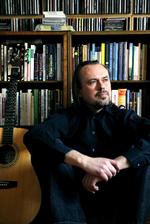 Forfatter og musiker Peter H. Olesen udgiver metafor-fri digtsamling om bydelen Nordvest. 